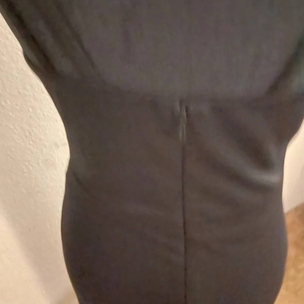 Bar lll  BodyCon Peplum detail Dress - Picture 7 of 12